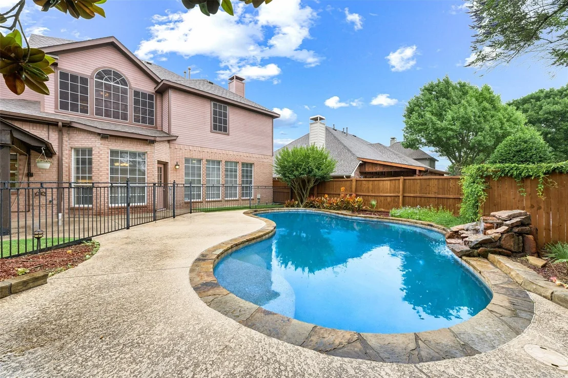 Photo of 2101 Fleming Drive