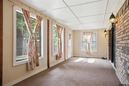 Photo of 546 Woodside Drive