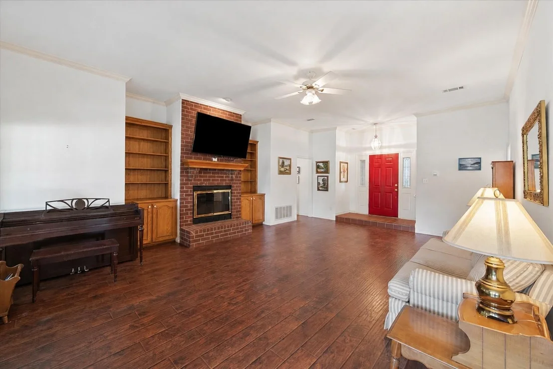 Photo of 280 Shadow Oaks Drive
