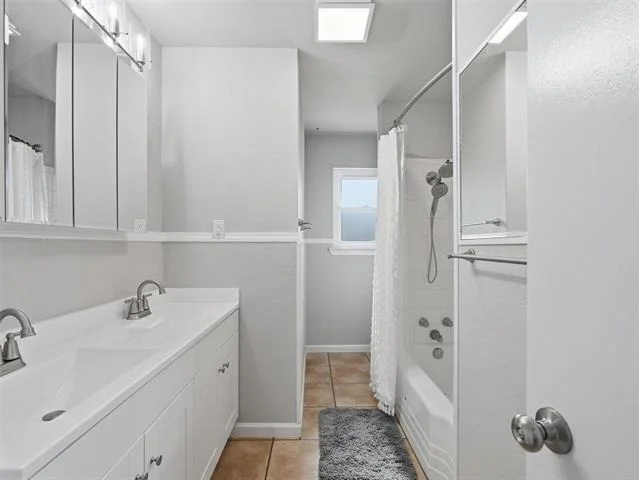 Photo of 825 Lee Drive
