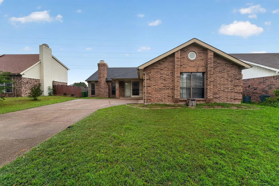 Photo of 5209 Nocona Lane