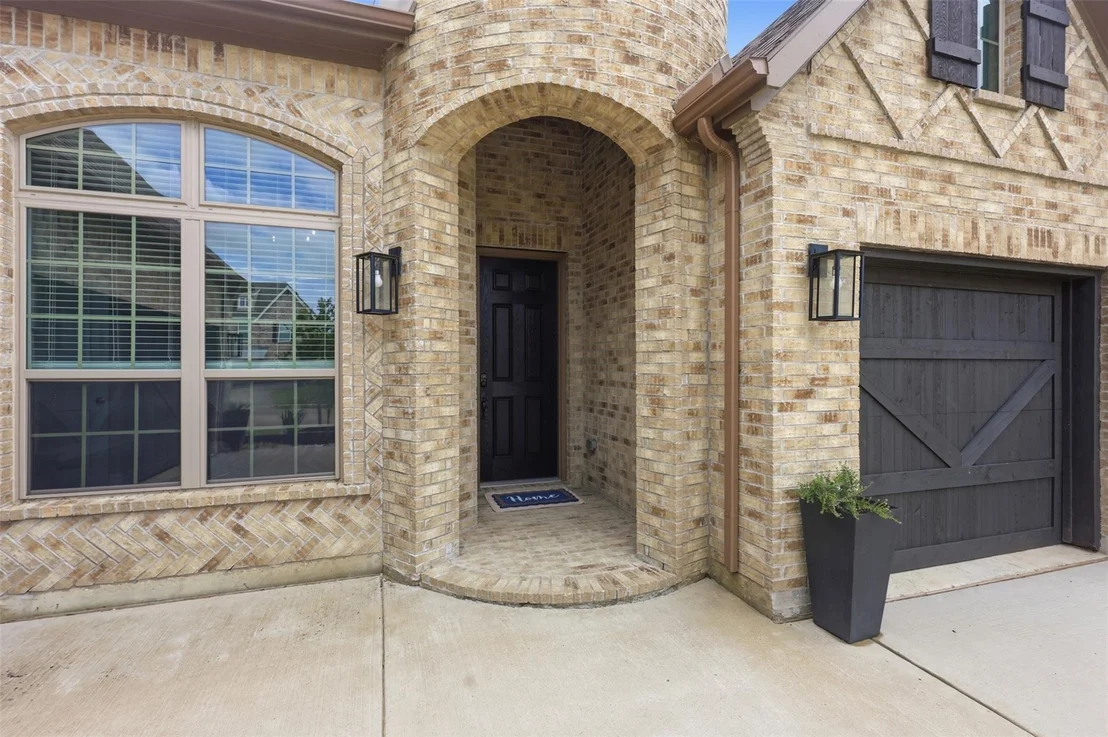 Photo of 3437 Ridgecross Drive