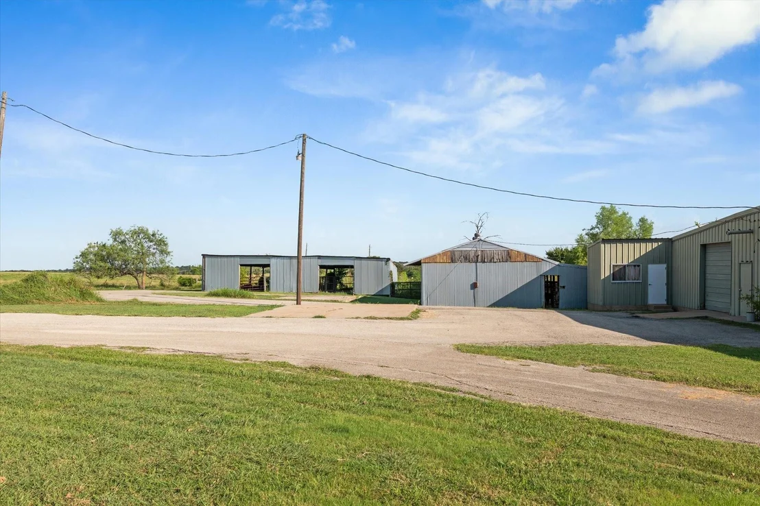 Photo of 2275 W Moonlight Drive