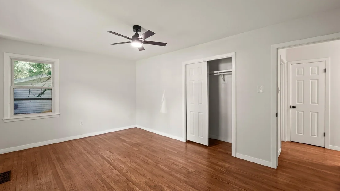 Photo of 4600 Robinwood Drive