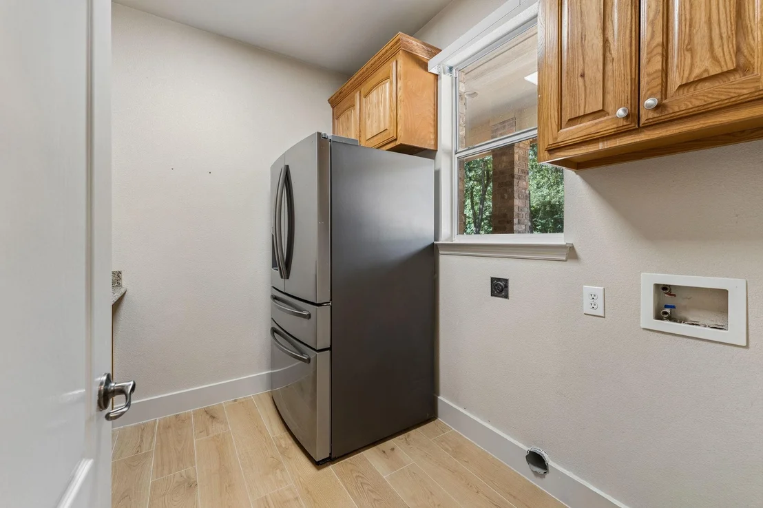 Photo of 3884 County Road 401