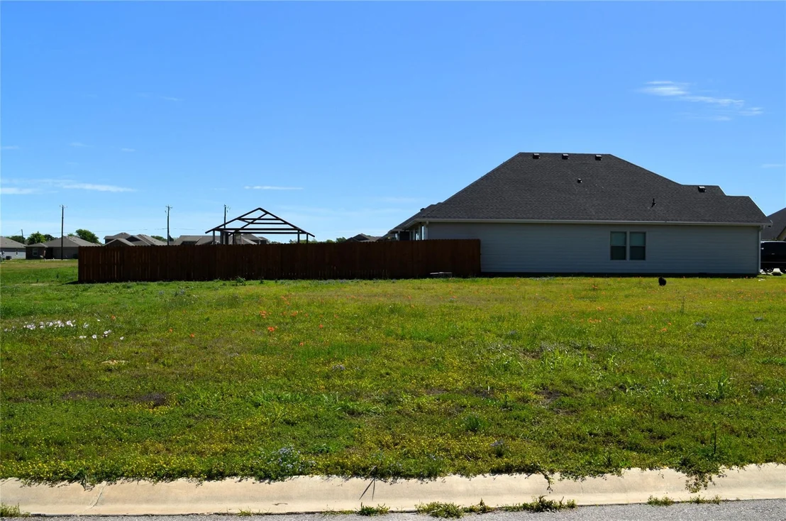 Photo of 325 Preston Road