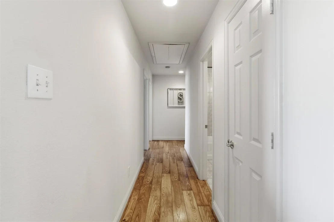 Photo of 2725 County Road 494