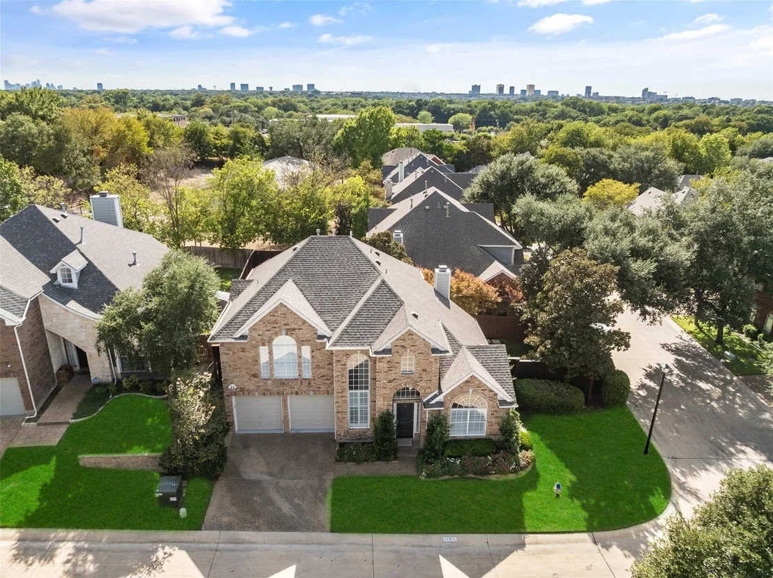 Photo of 8915 White Pine Lane
