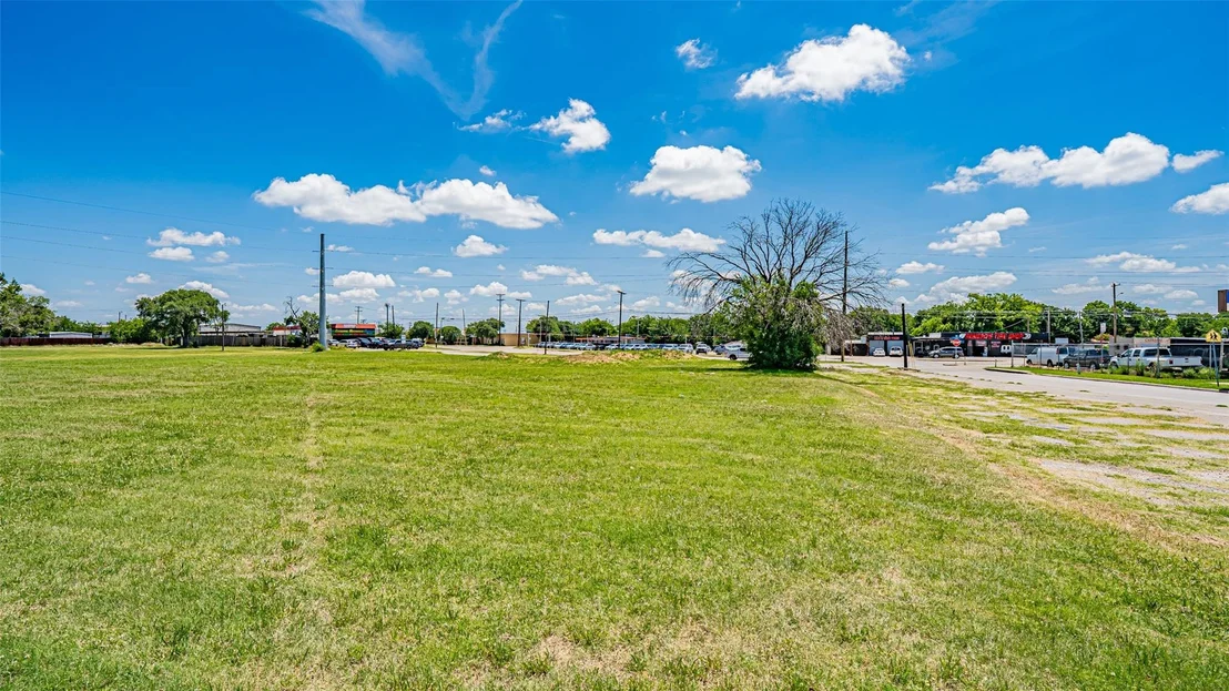 Photo of 730 S Cherry Lane