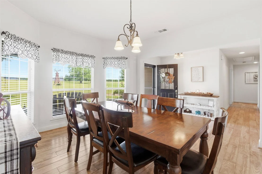 Photo of 2725 County Road 494
