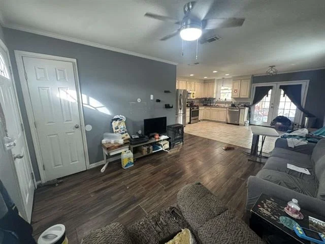 Photo of 307 Gilbert Drive