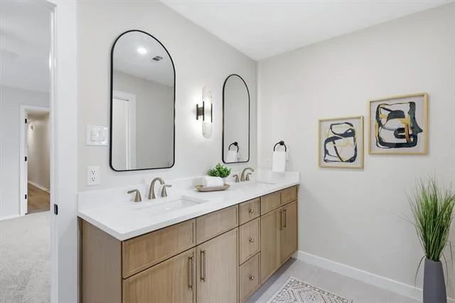 Photo of 527 Tiffany Trail