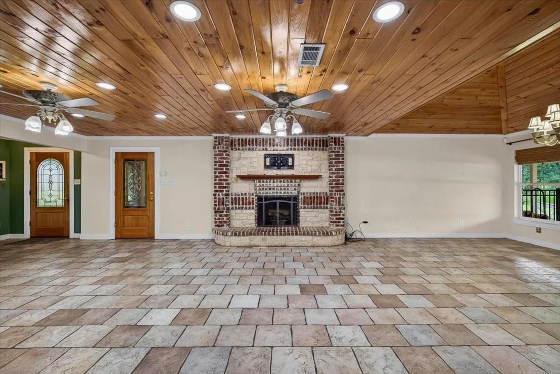 Photo of 6130 Peninsula Circle