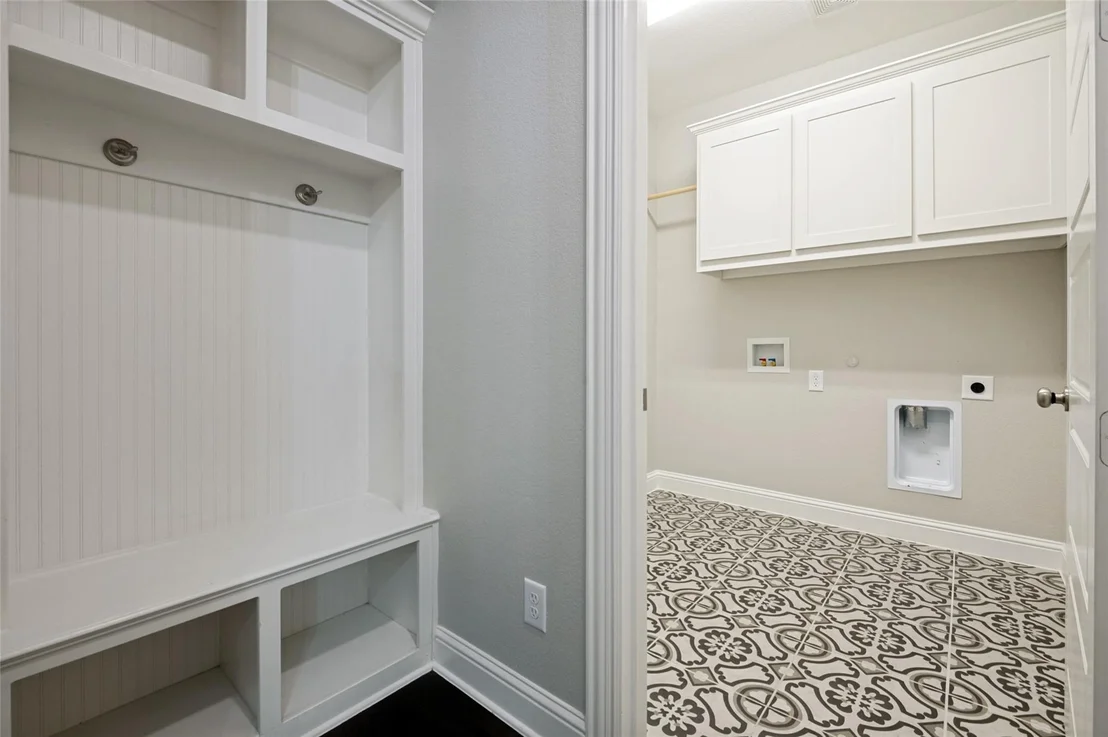 Photo of 541 Windrow Lane