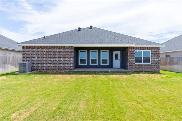 Photo of 7556 Lake Ridge Parkway