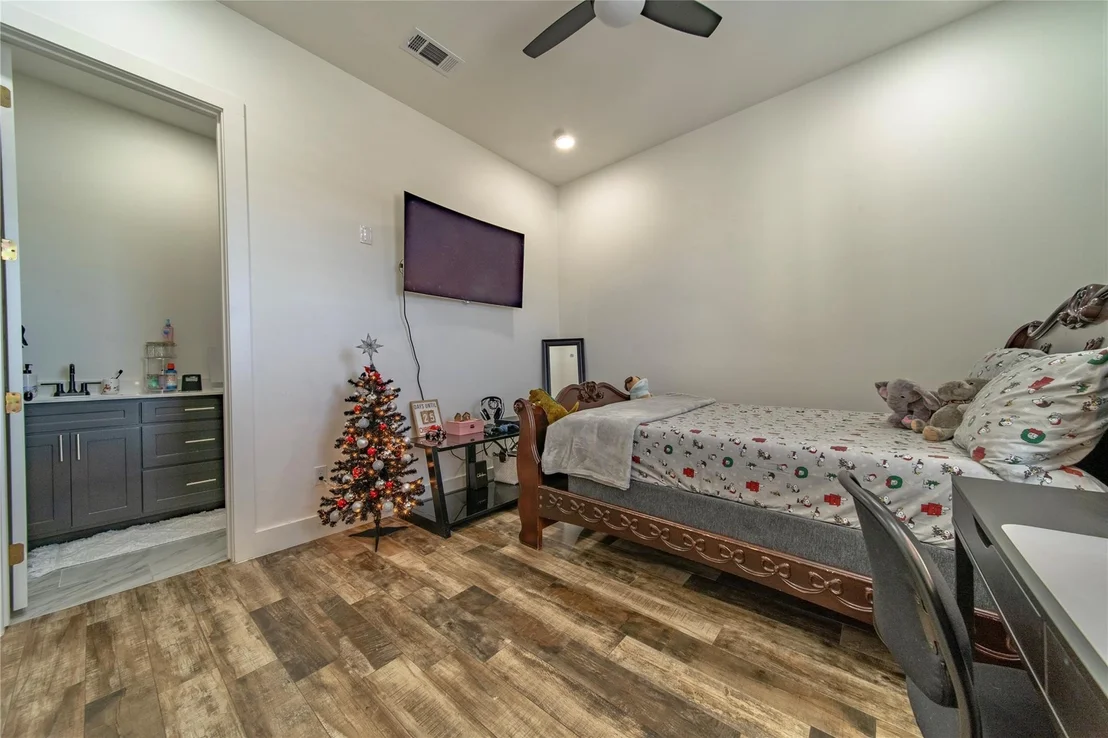 Photo of 165 Ranch House Road