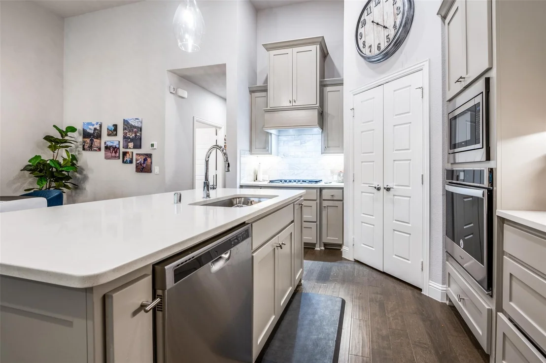 Photo of 1130 Foxglove Lane