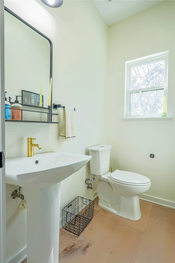 Photo of 1904 N 17th