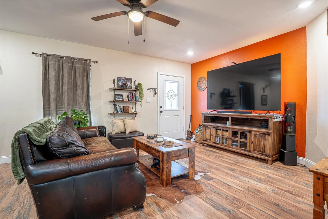 Photo of 166 Private Road 1404