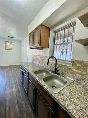 Photo of 3543 Terrell Street