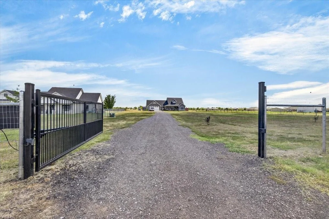 Photo of 18244 County Road 4001