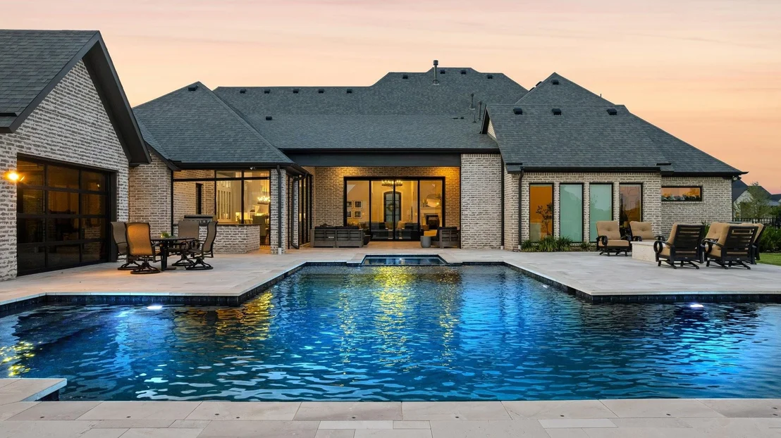Photo of 660 Louise Drive