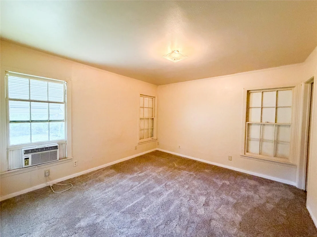 Photo of 3136 McKenzie Avenue