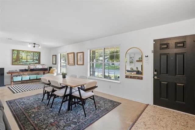 Photo of 4025 Aragon Drive