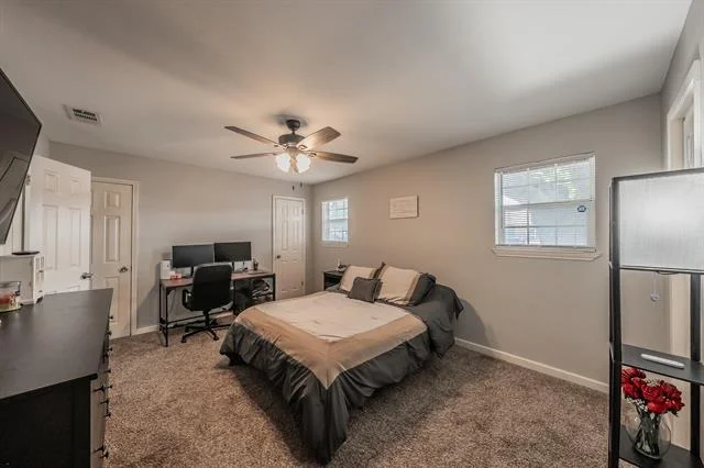 Photo of 6037 Lindy Lane