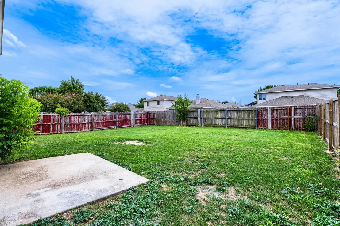 Photo of 1625 White Oak Road