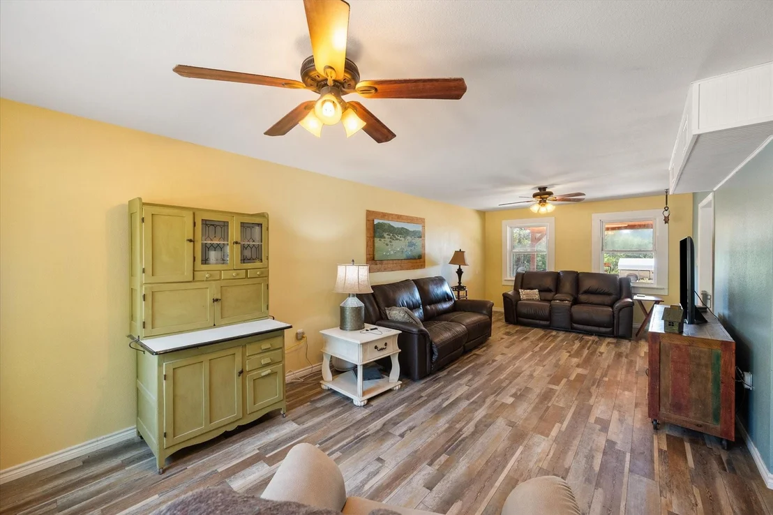 Photo of 355 County Road 2800