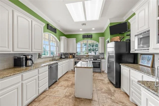 Photo of 290 Bolton Circle