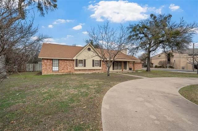Photo of 9101 Midway Drive