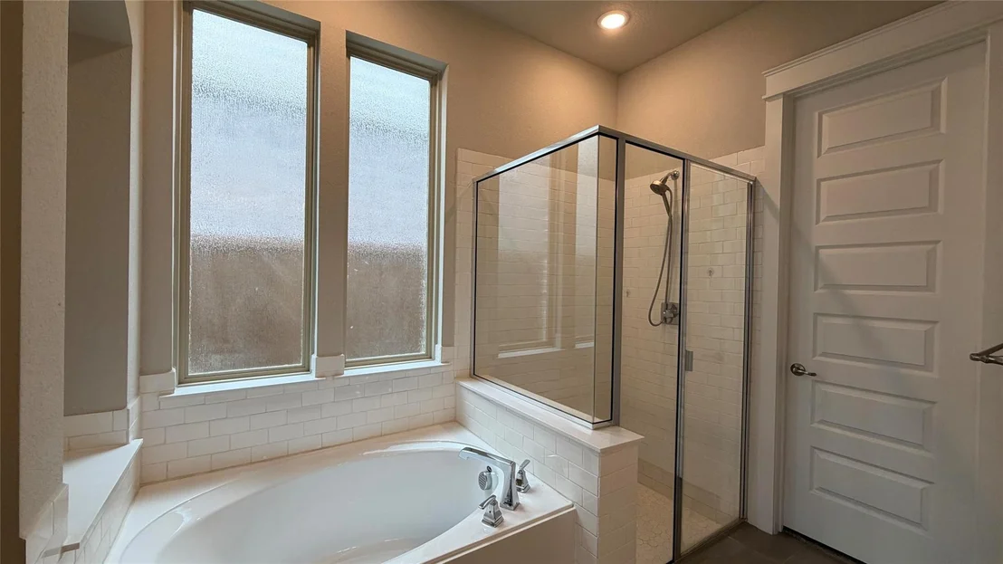 Photo of 912 Fallbrook Avenue