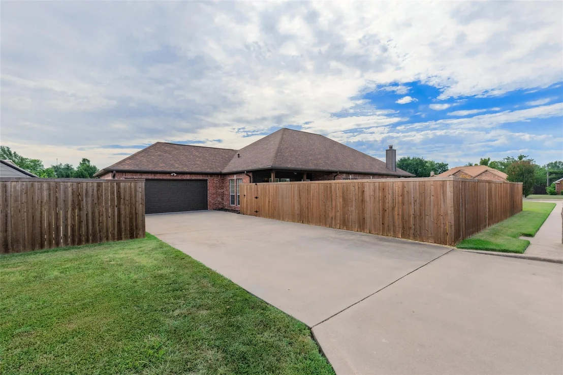 Photo of 1308 Madeline Street