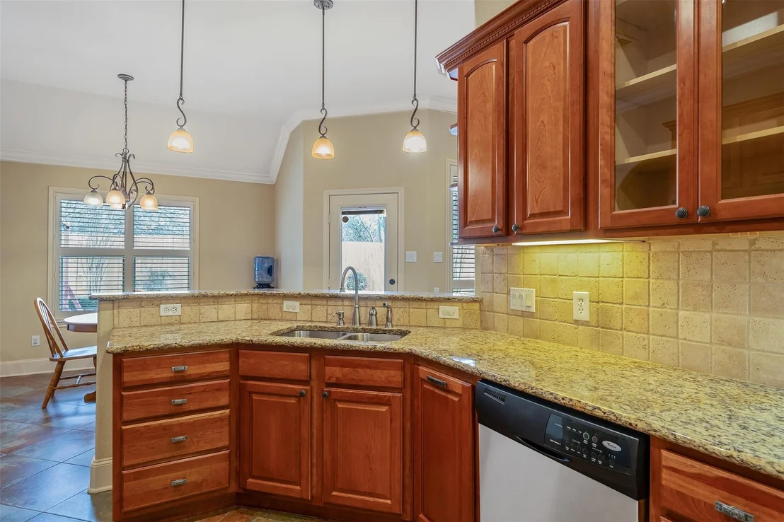 Photo of 6526 Ashmore