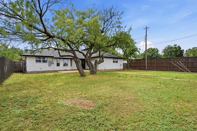 Photo of 1626 N Bowie Drive