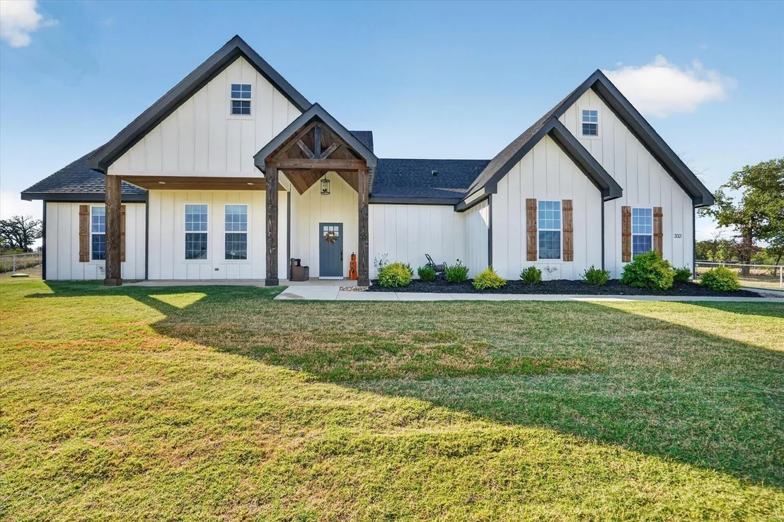 Photo of 332 Jonny Boy Way