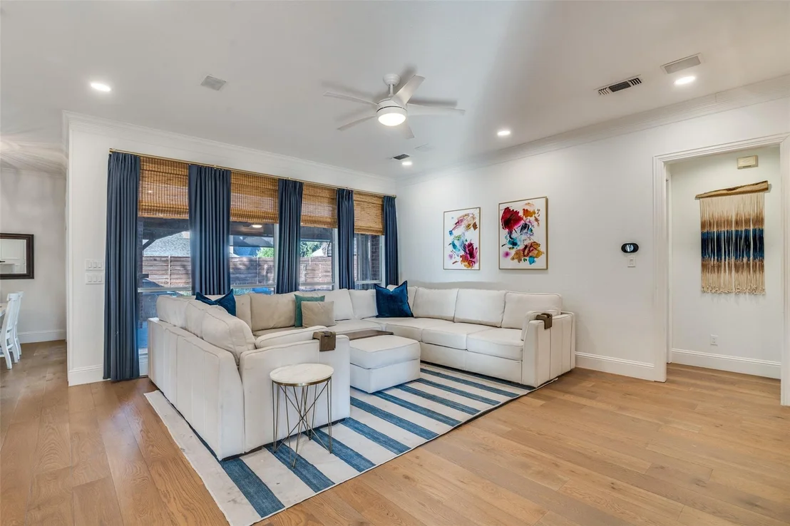 Photo of 8005 Rosemont Drive