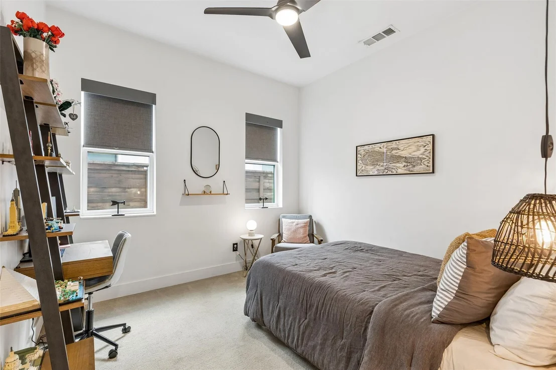 Photo of 4404 Capitol Avenue