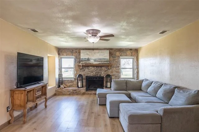 Photo of 6090 County Road 137