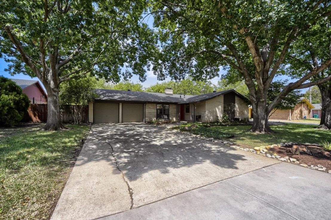 Photo of 1300 Greenbriar Street