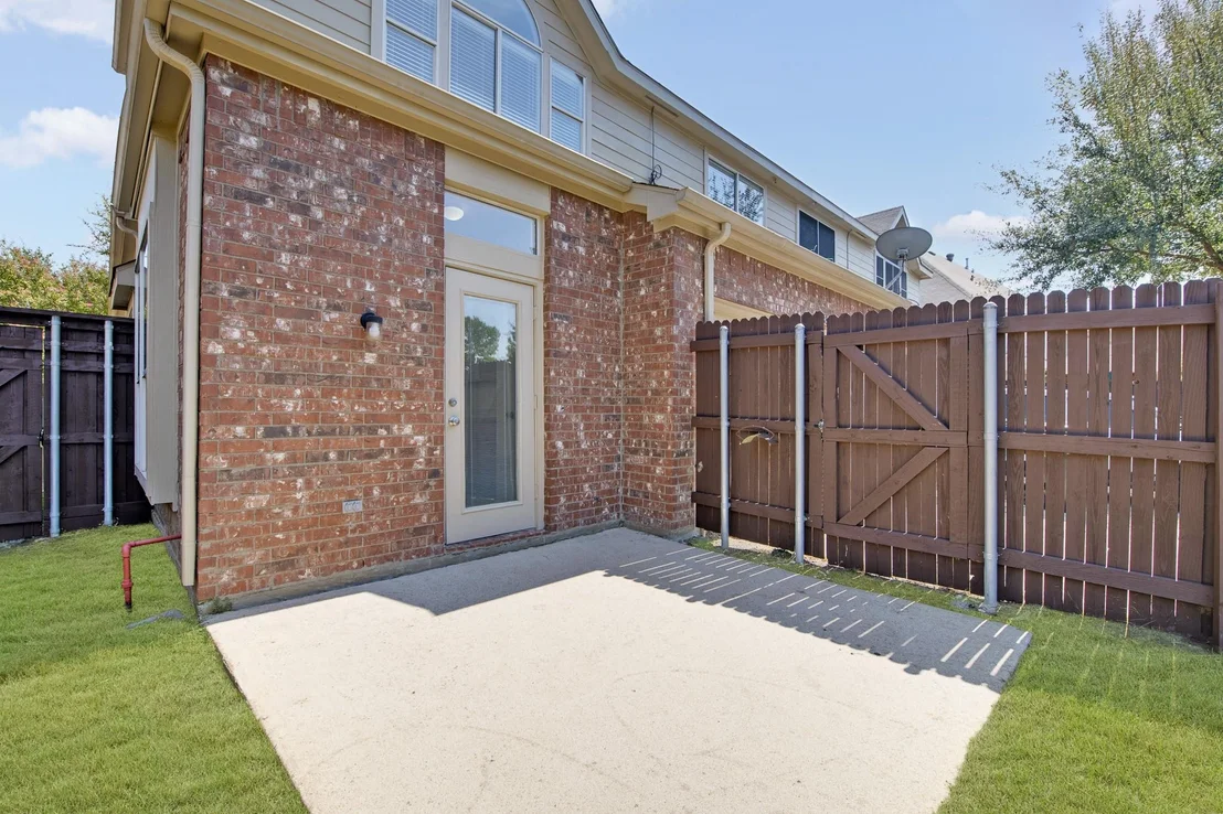 Photo of 6883 Winston Drive