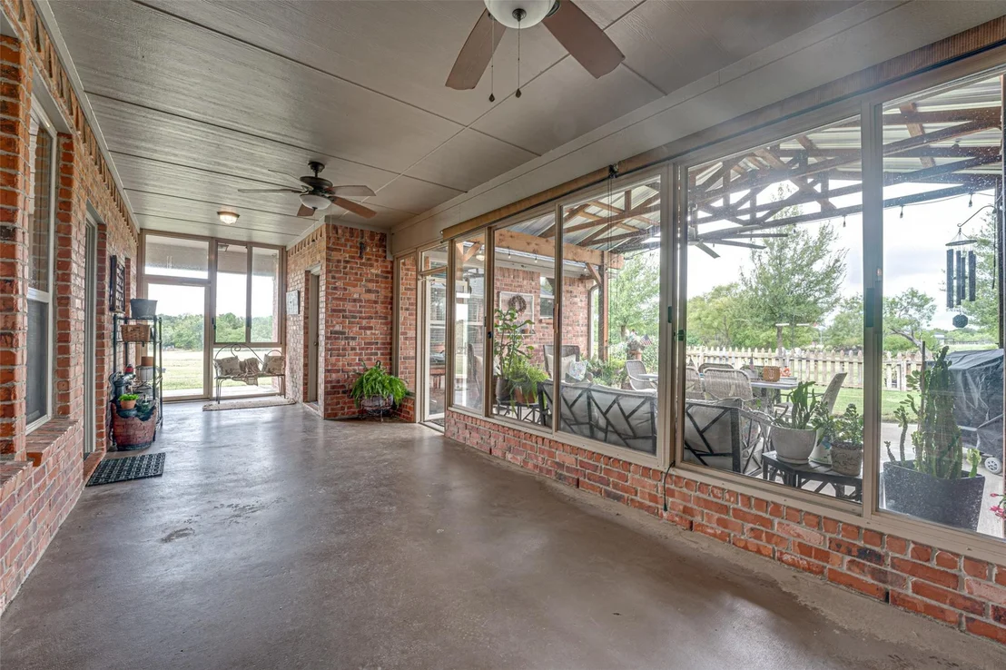 Photo of 1155 Boase Way