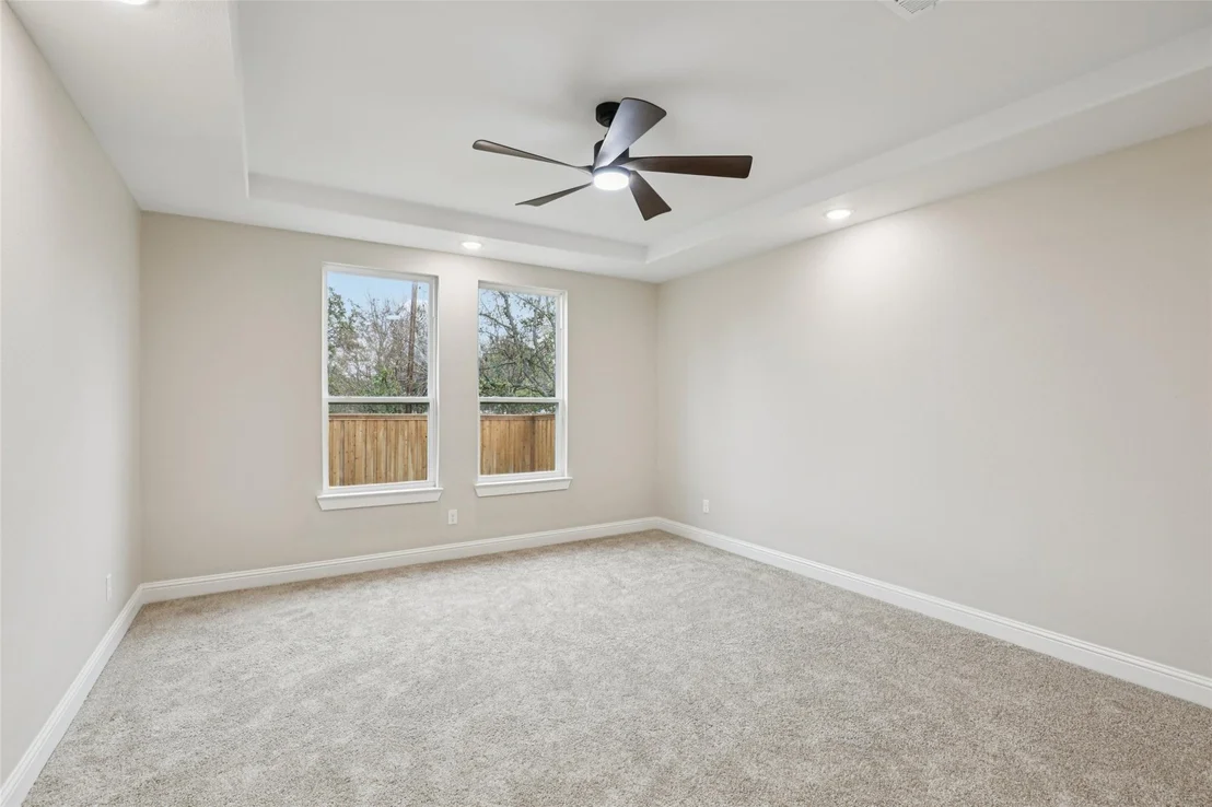 Photo of 1713 Highland Drive W