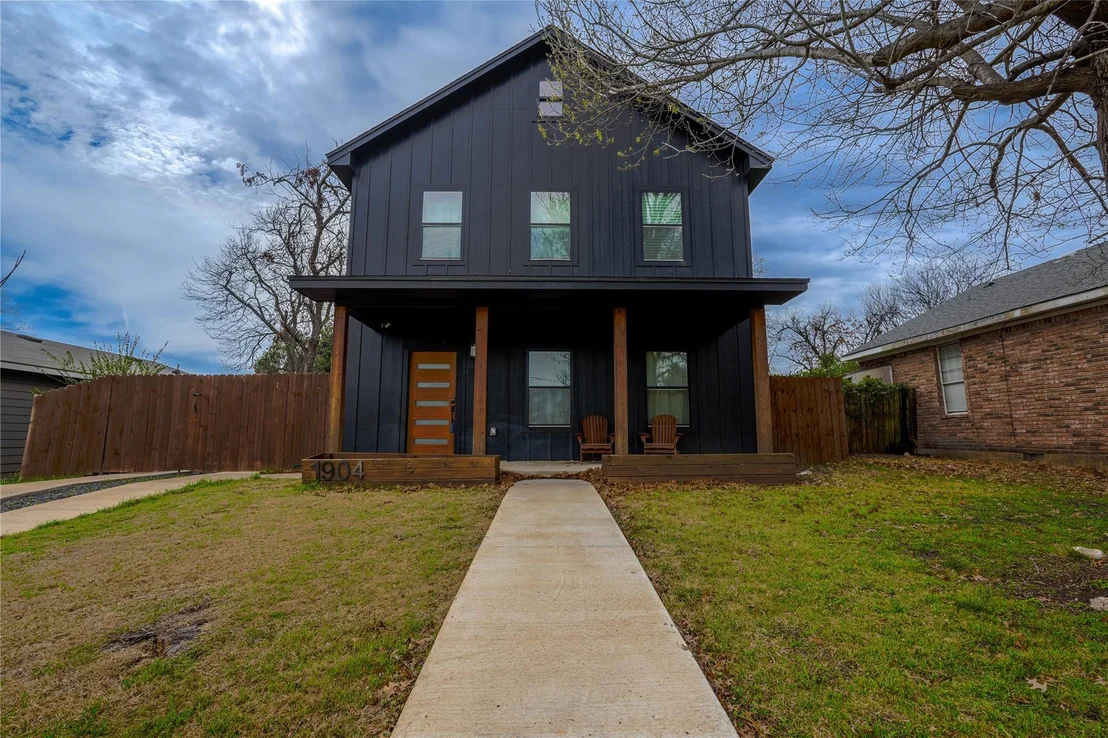 Photo of 1904 N 17th
