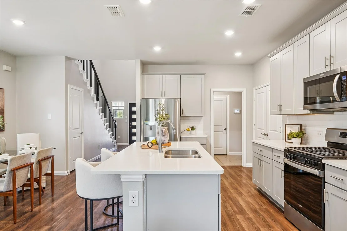 Photo of 4925 Westhill Drive