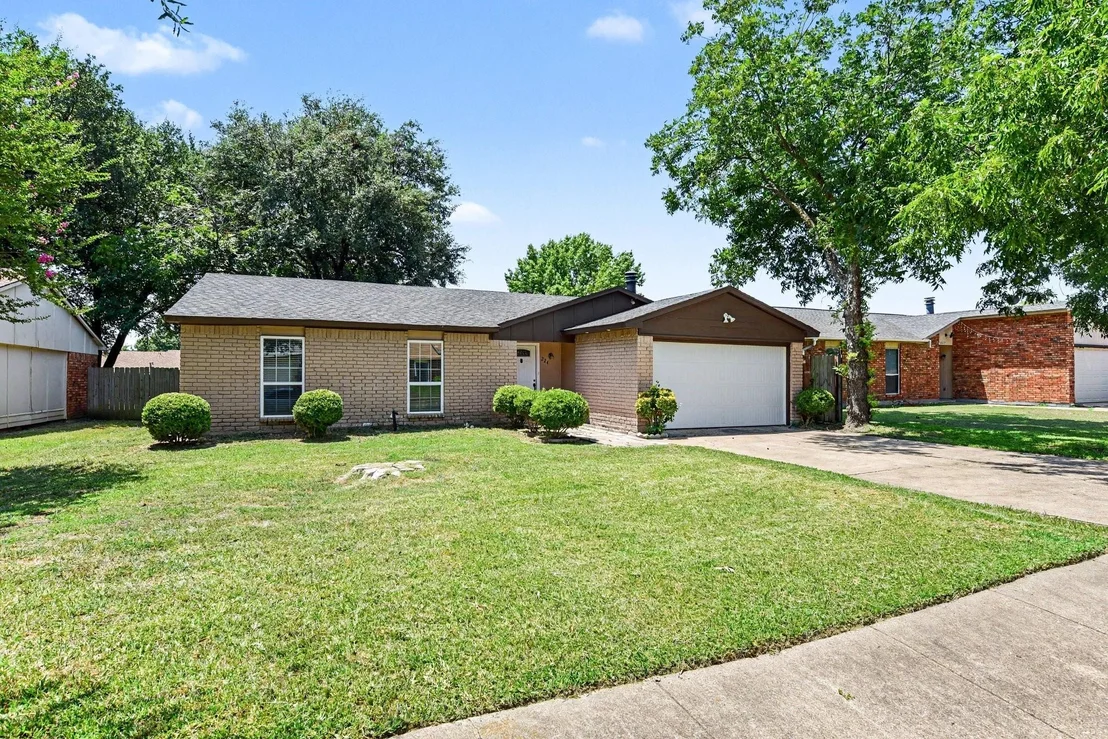Photo of 224 Rockcrest Drive