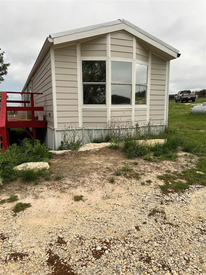 Photo of 1661 County Road 195
