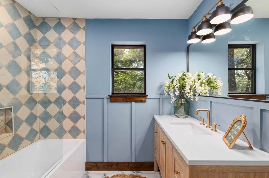 Photo of 3296 Campbell Trail